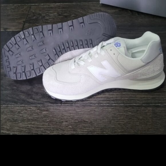 New Balance sneakers NWT/BOX **rare** - Picture 6 of 6